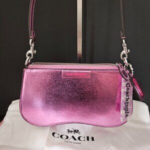 Coachtopia Wavy Shoulder Bag (CU873)